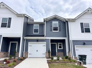 4139 Summit Woods Dr, Charlotte, NC 28216