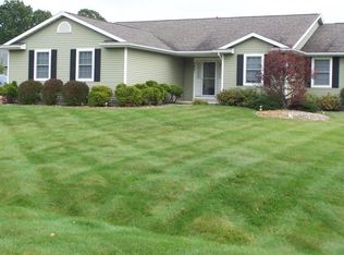 5691 Meadow Ln, Coloma, MI 49038