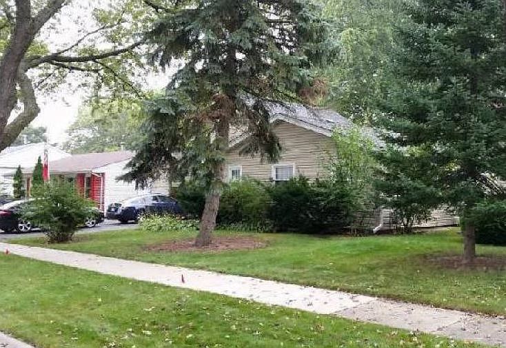 2nd image of 44 Laurel Trl