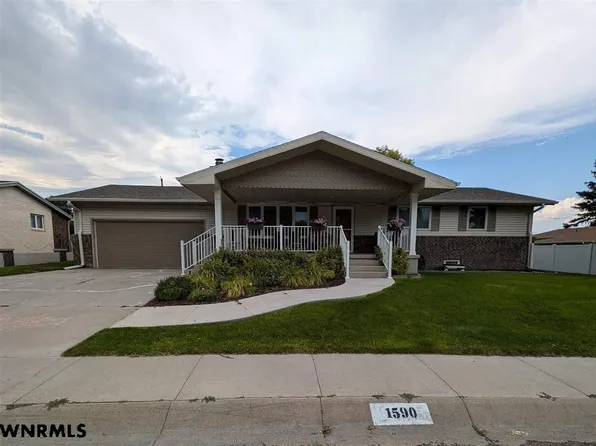 1590 Beverly Blvd, Gering, NE 69341