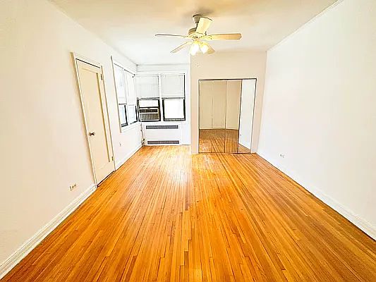 5th image of 69-40 Yellowstone Blvd #306