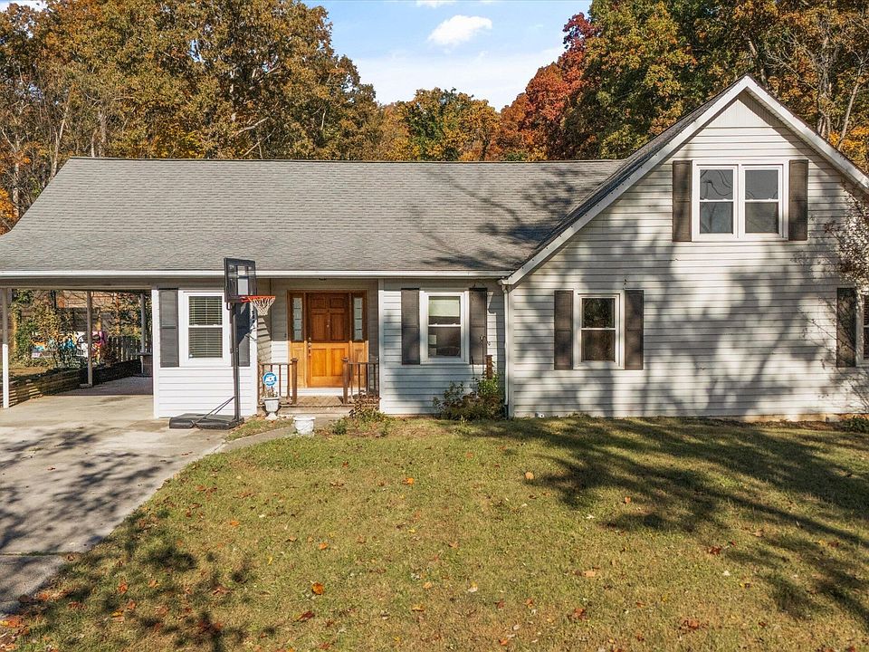 1st image of 3805 Valley View Dr