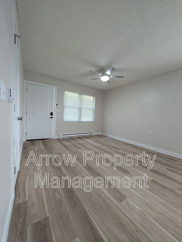 1 bed, 1.0 bath, $750 — Photo 2