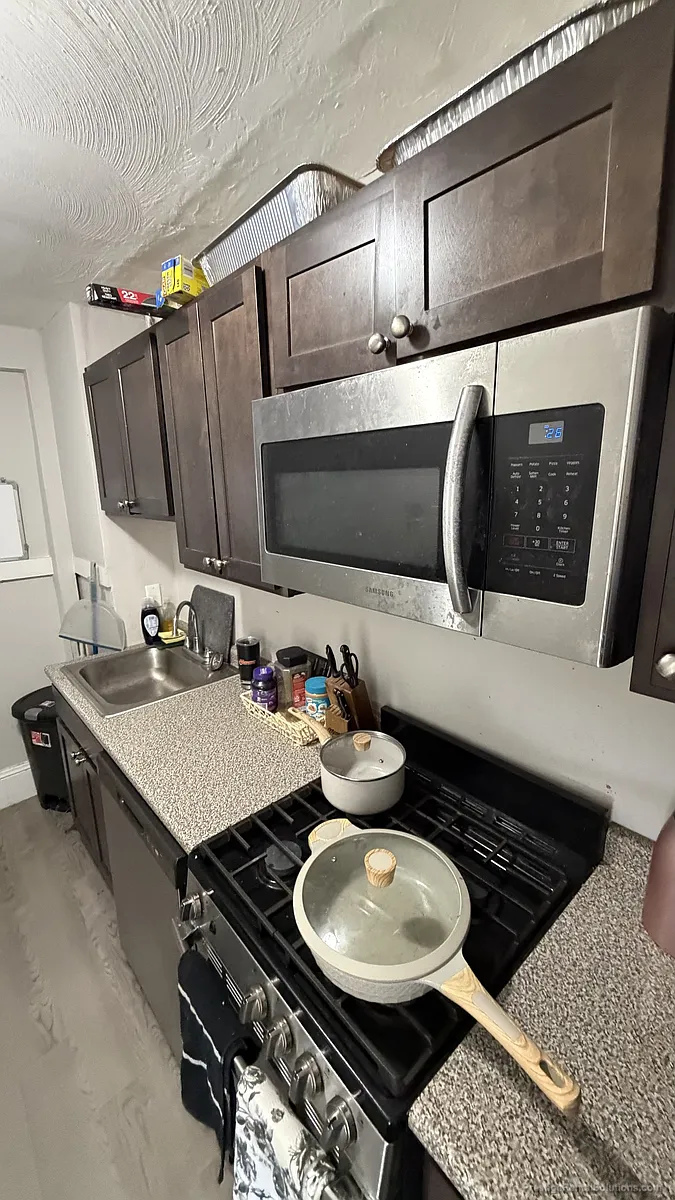 Building Photo - 196 Fairmount Ave #5