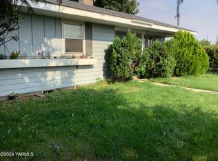 2201 McCullough Rd, Yakima, WA 98903