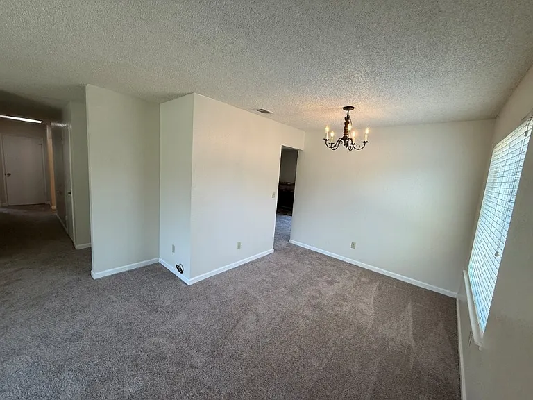 2766 Applewood Dr — Photo 13