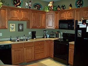 4th image of 8029 Canterbury Dr #8029