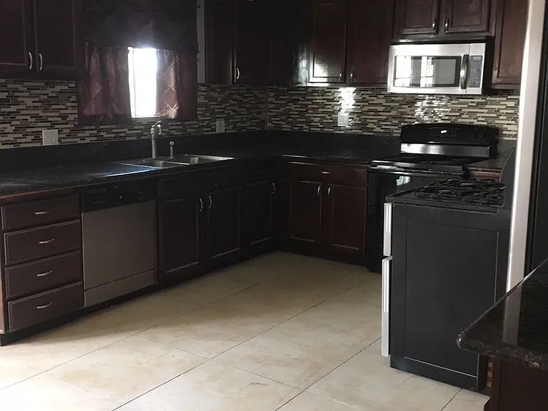 913 Shadow Mountain Pl — Photo 7
