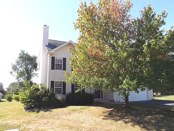 2nd image of 104 Picadilly Dr SE