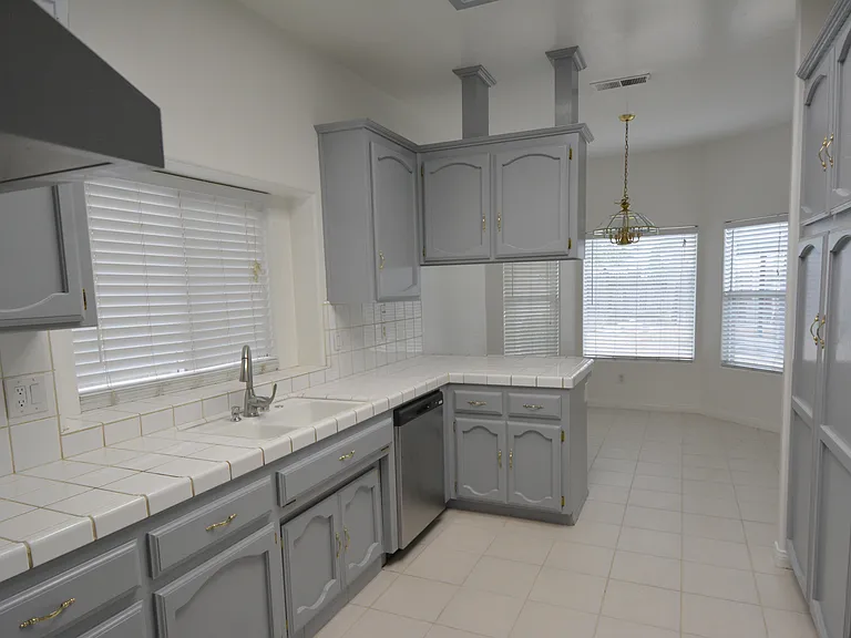 5115 Snowdrift Ct — Photo 3