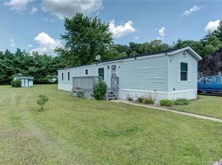 7 Elizabeth Ln, North Windham, CT 06256