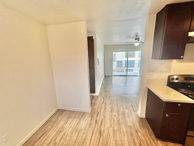 445 E St #5 — Photo 10