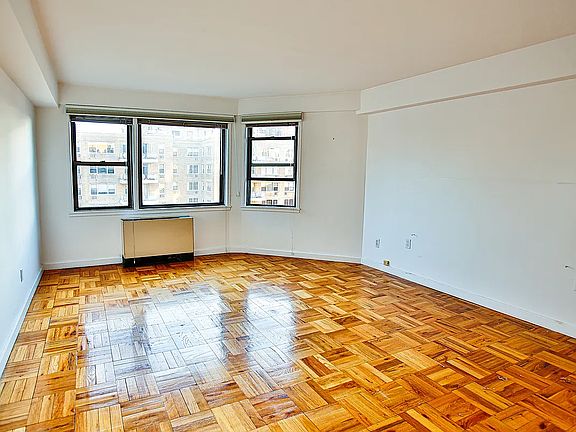 4th image of 55 E 9th St APT 14E