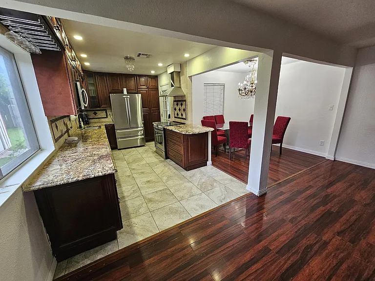 502 Forest Cir — Photo 10
