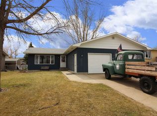 619 26th Ave NW, Minot, ND 58703