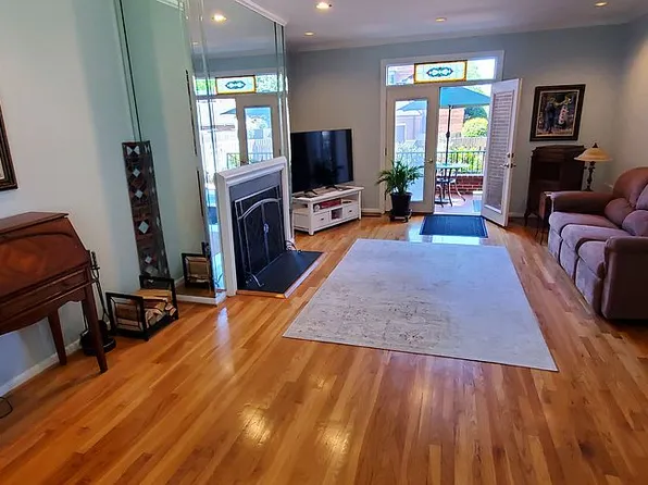 416 Westover Mews, Norfolk, VA 23507
