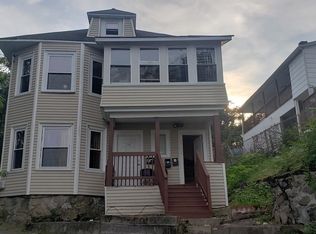 20-22 Floral St, Lawrence, MA 01841