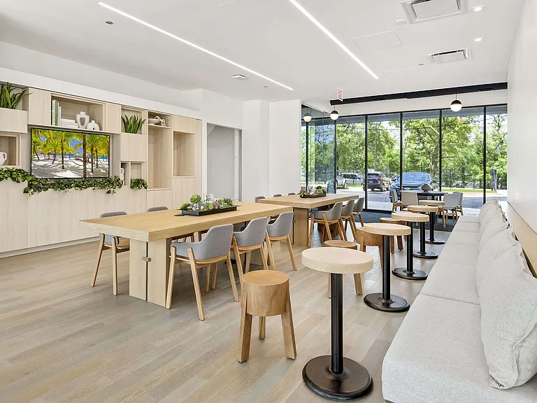 Atrio Apartments — Photo 12