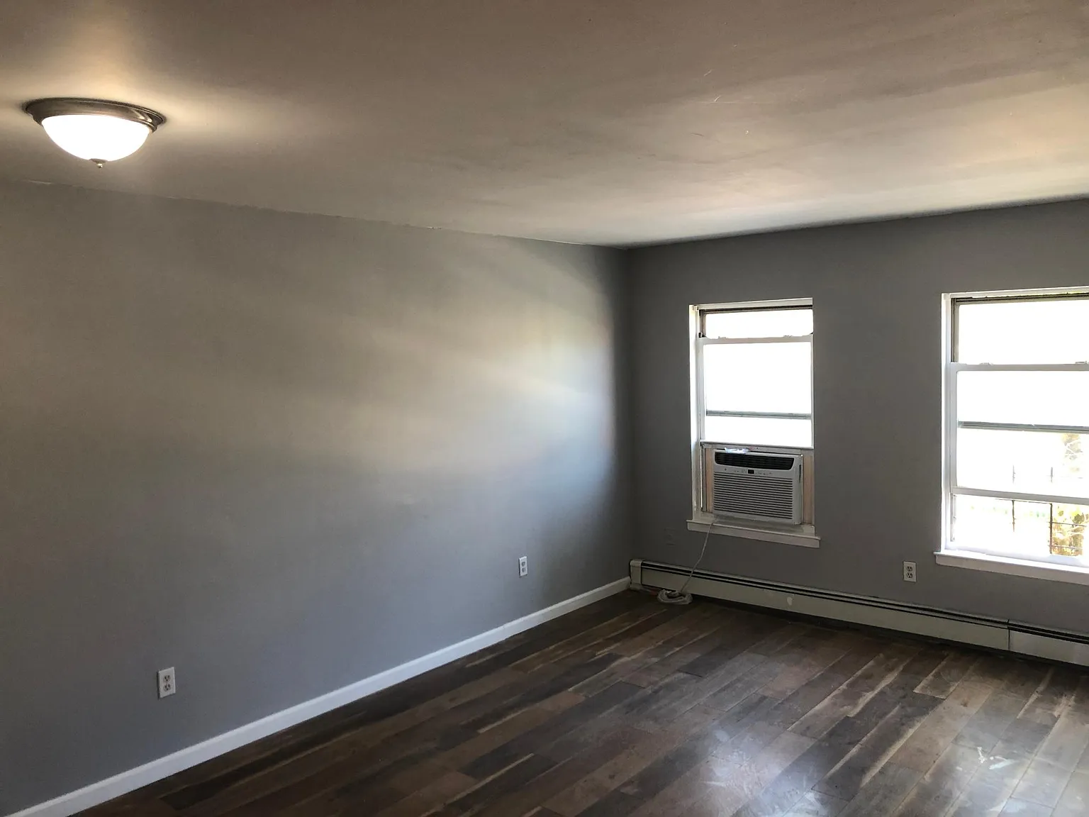 3 bed, 1200 sqft, $3,600 — Photo 3