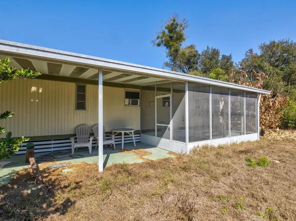 4512 Lane Rd, Zephyrhills, FL 33541