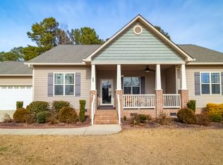 28 Silver Creek Dr, Clayton, NC 27520