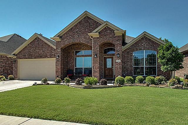 1st image of 2416 Alta Vista Dr