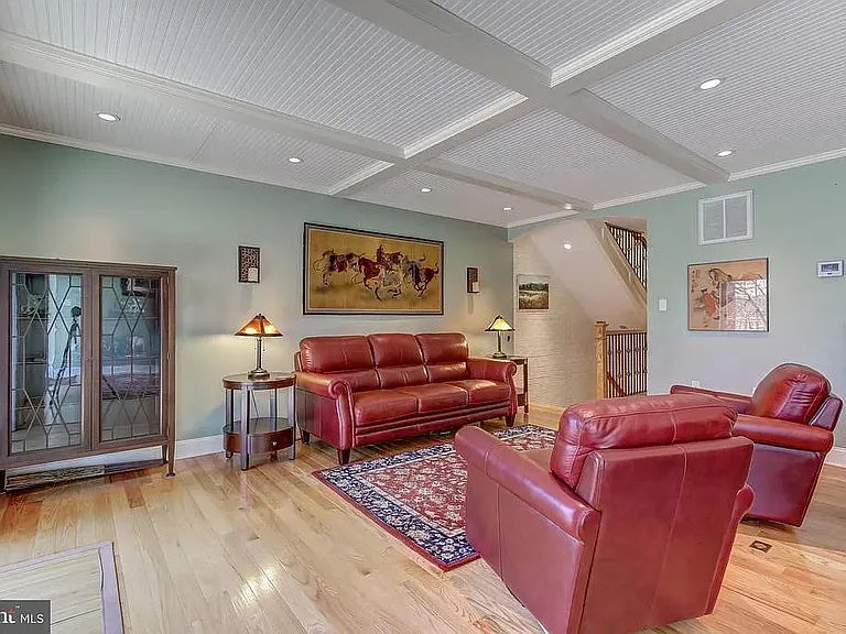 8120 Inverness Ridge Rd — Photo 10