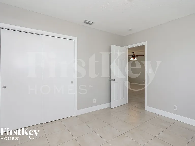 4900 NW 3rd Ave — Photo 11