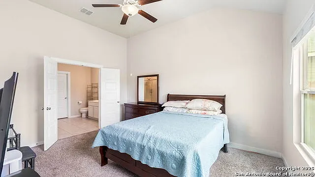 4 bed, 2.5 bath, 2468 sqft, $1,795 — Photo 2