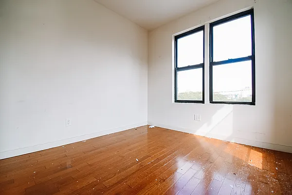 Rented by Skyward | media 6