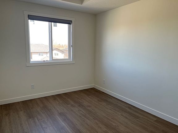5th image of 5001 60th Ave #306