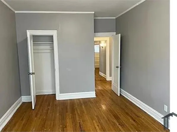 7756 S Jeffery Blvd #3, Chicago, IL 60649