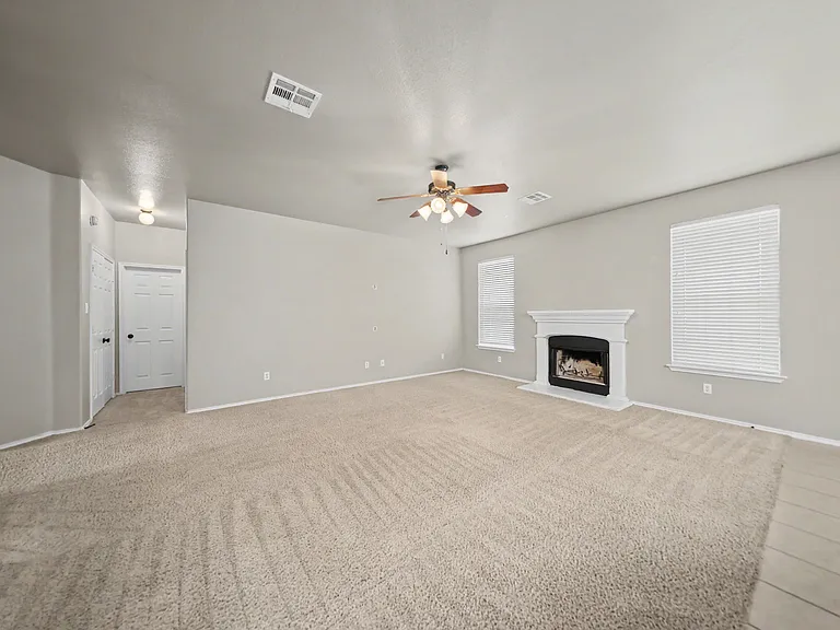 2203 Ryan Dr — Photo 8