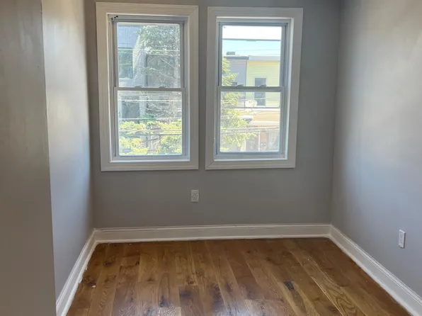 49 Jewett Ave, Jersey City, NJ 07304