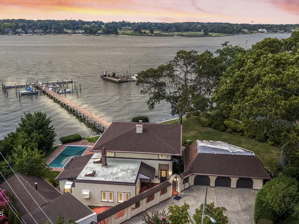 909 River Oaks Lane, Point Pleasant, NJ 08742
