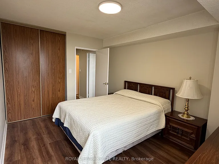 500 Green Rd #1218 — Photo 24