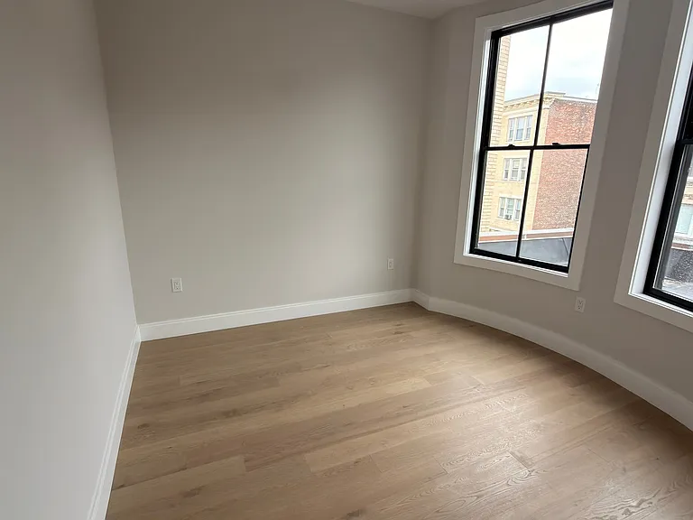 34 Orkney Rd #3D — Photo 10