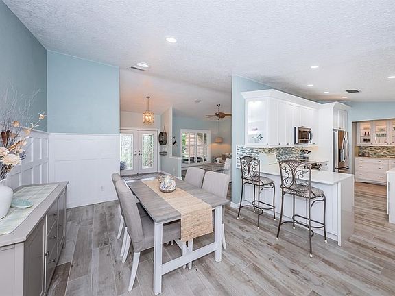 3rd image of 1412 Treetop Dr