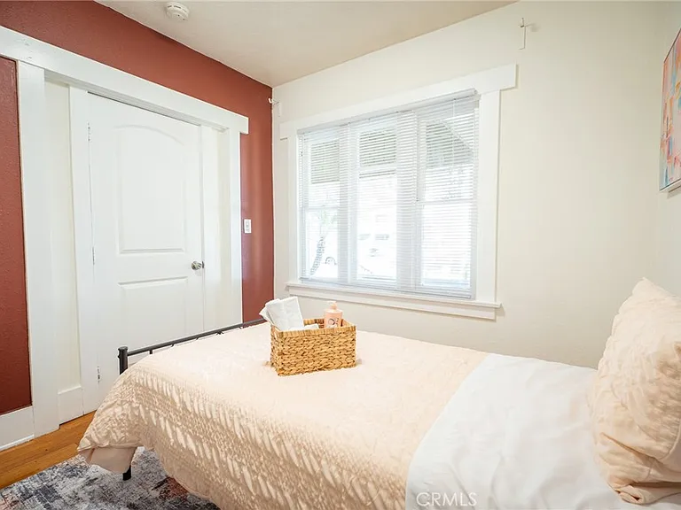 45 N Meridith Ave #45 — Photo 4