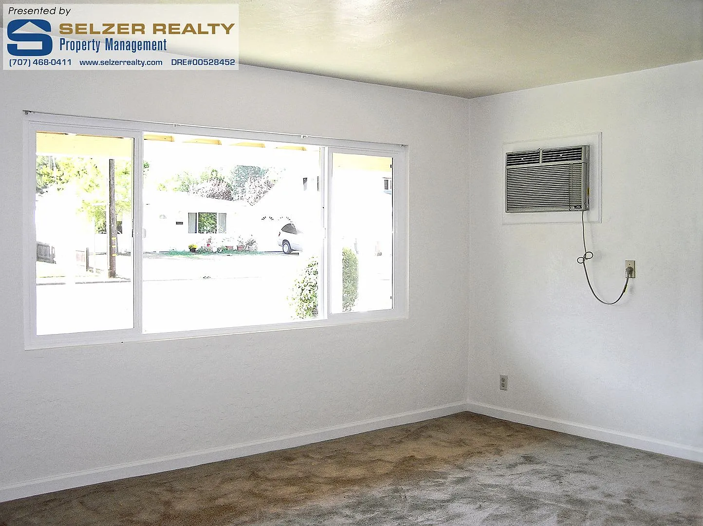 Cozy 3 bd. home near schools & shopping! — Photo 2