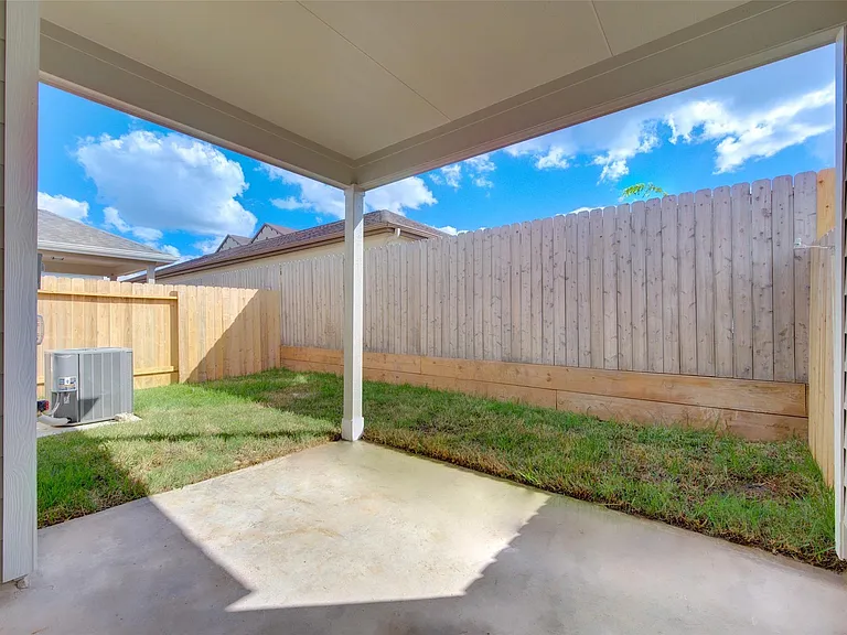 10329 Harmon Smith Dr — Photo 48