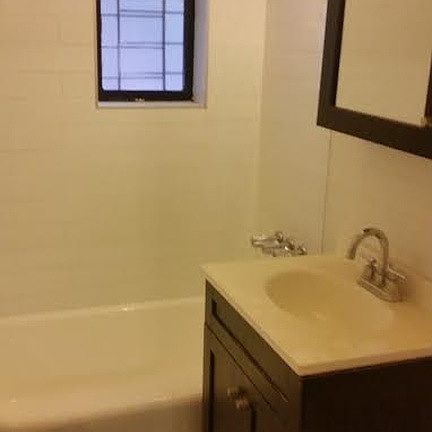 4th image of 520 E 21st St APT 1O