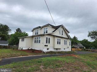 136 Walnut Ave, Lindenwold, NJ 08021