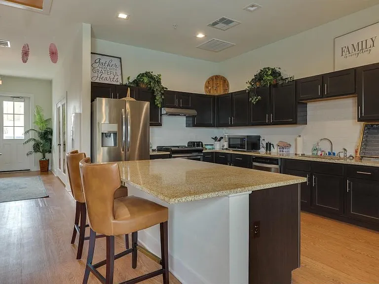 2400 Louis Henna Blvd #301 — Photo 16