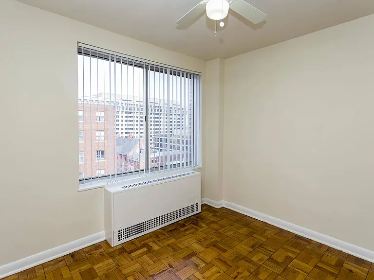 Empire Apartments — Photo 19