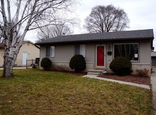 30218 Kipling St, Romulus, MI 48174