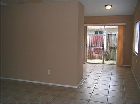 4th image of 3295 Split Willow Dr