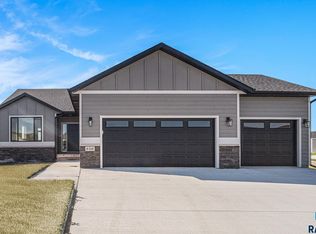 6416 S Hannby Trl, Sioux Falls, SD 57106