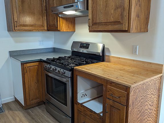 5th image of 2404 L St