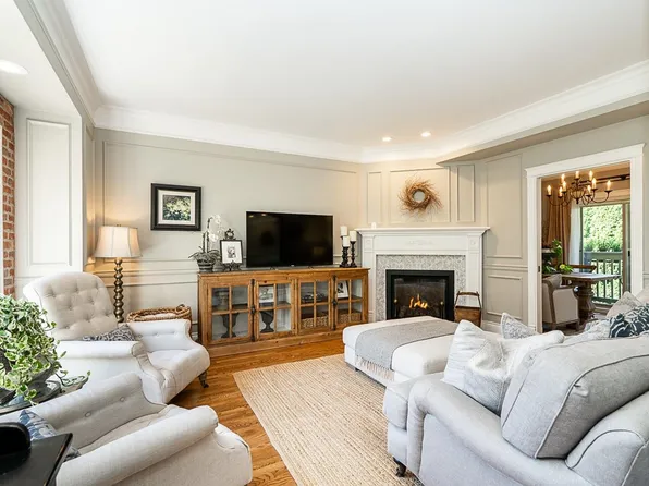 15151 Buena Vista Ave #4, White Rock, BC V4B 1Y2